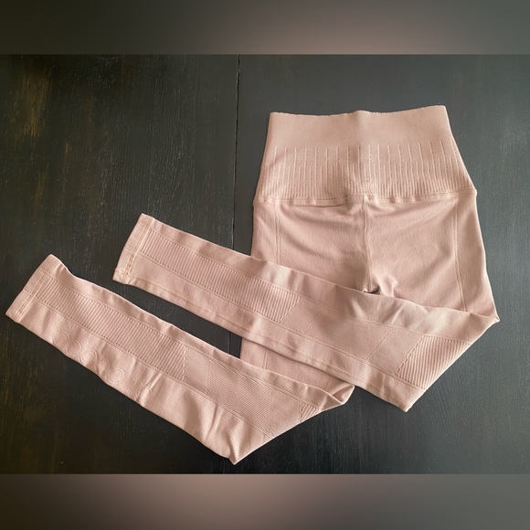 Avocado Athleisure Phoenix Fire Leggings - Picture 7 of 12